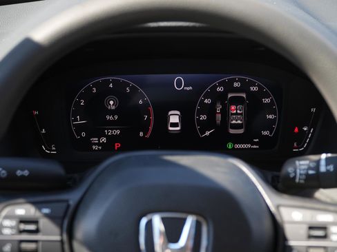 New 2025 Honda Accord SE image 25