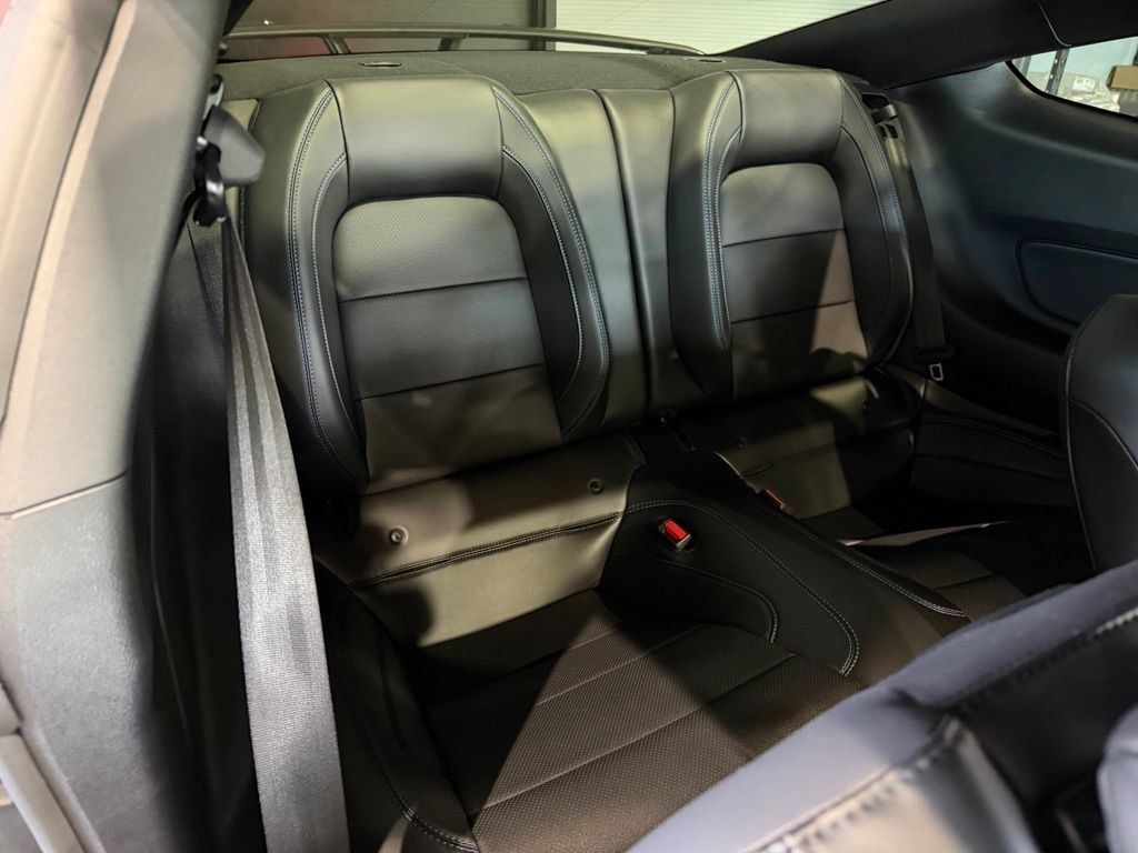 Used 2021 Ford Mustang GT Premium w/ GT Performance Package RWD image 19