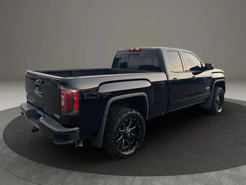 Used 2018 GMC Sierra 1500 SLT AWD/4WD image 5