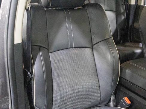 Used 2015 RAM 2500 Limited image 36