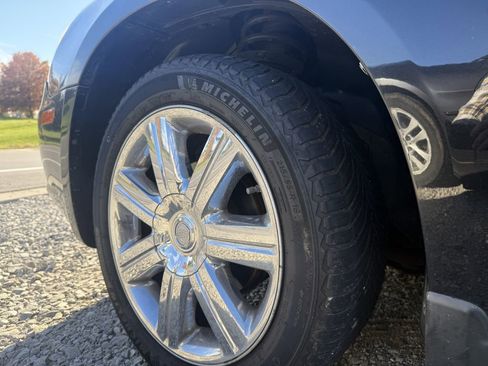 Used 2010 Chrysler Sebring Limited image 9