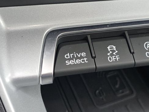 Certified 2023 Audi Q3 2.0T Premium Plus image 25