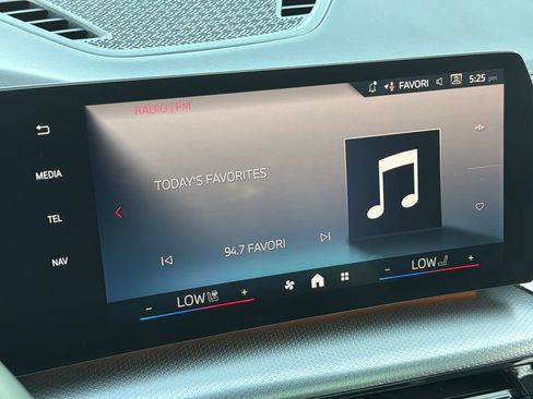 Used 2026 BMW X2 M35i image 7