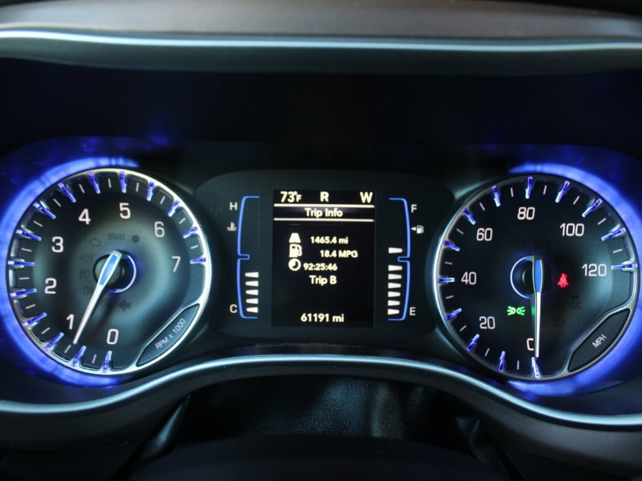 Used 2024 Chrysler Voyager LX FWD image 18