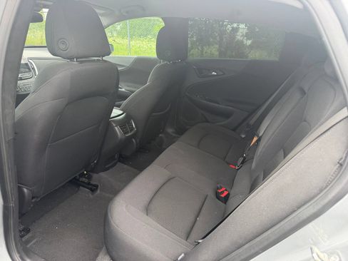 Used 2025 Chevrolet Malibu LT FWD image 10