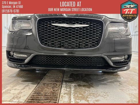 Used 2018 Chrysler 300 S w/ 300S Premium Group 2 AWD/4WD image 12