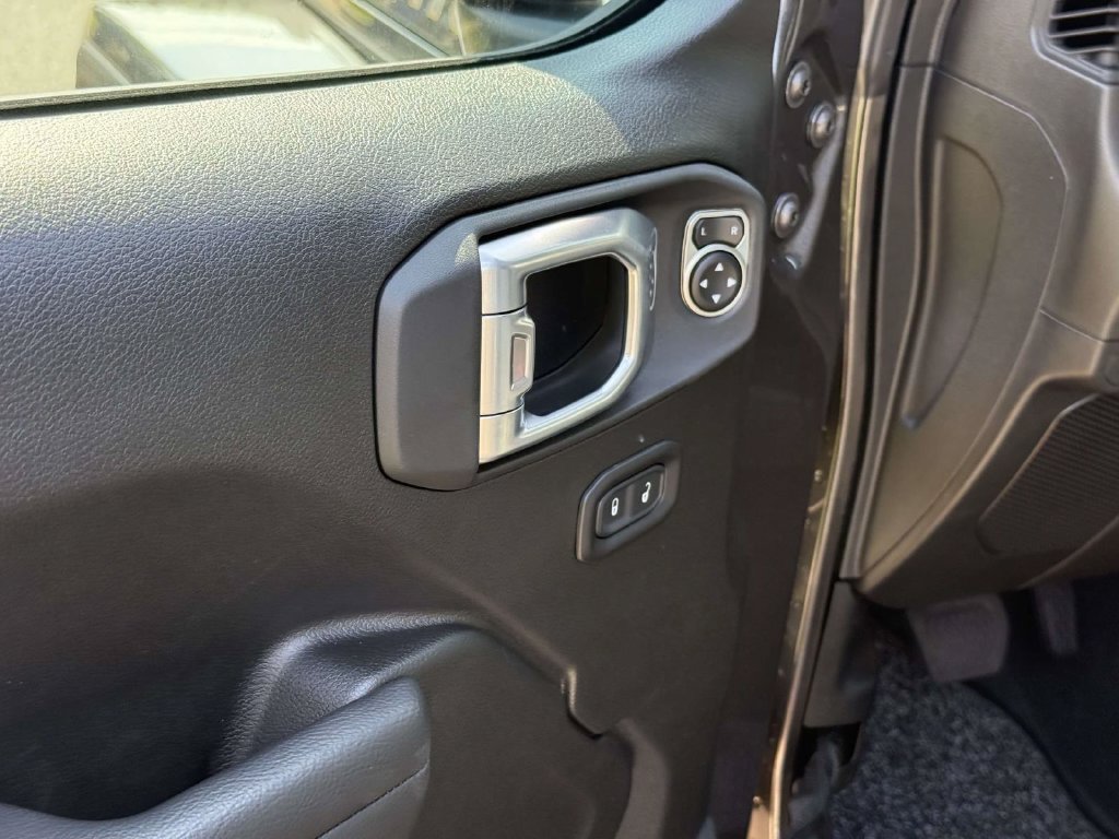 New 2026 Jeep Gladiator Sport AWD/4WD image 33