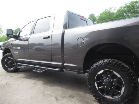 Used 2025 RAM 2500 Laramie AWD/4WD image 15