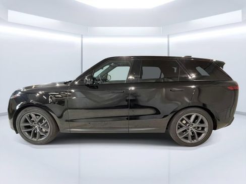 Used 2024 Land Rover Range Rover Sport SE AWD/4WD image 2