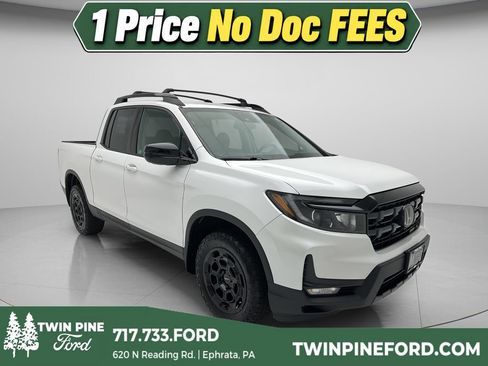 Used 2025 Honda Ridgeline Sport+ image 1