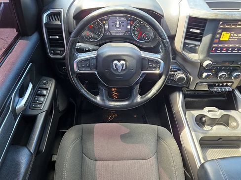 Used 2019 RAM 1500 Big Horn AWD/4WD image 12