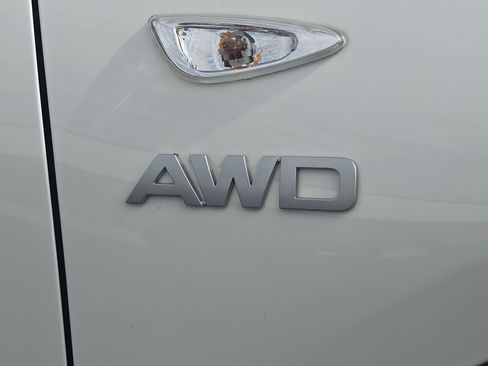 Used 2023 Kia Seltos LX AWD/4WD image 14