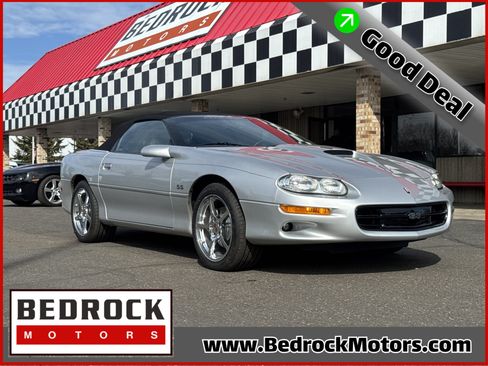 Used 2002 Chevrolet Camaro Z28 w/ SS Performance/Appearance Pkg RWD image 1