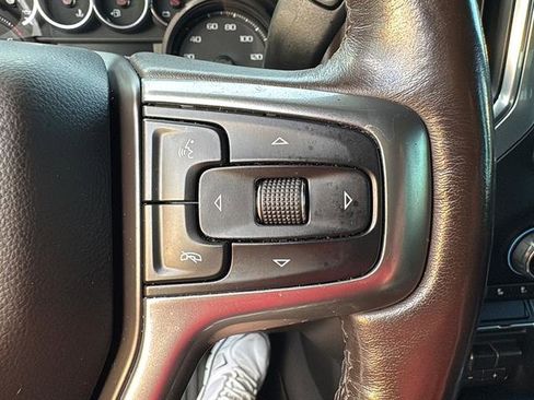 Used 2022 Chevrolet Silverado 2500 LTZ w/ LTZ Convenience Package image 17