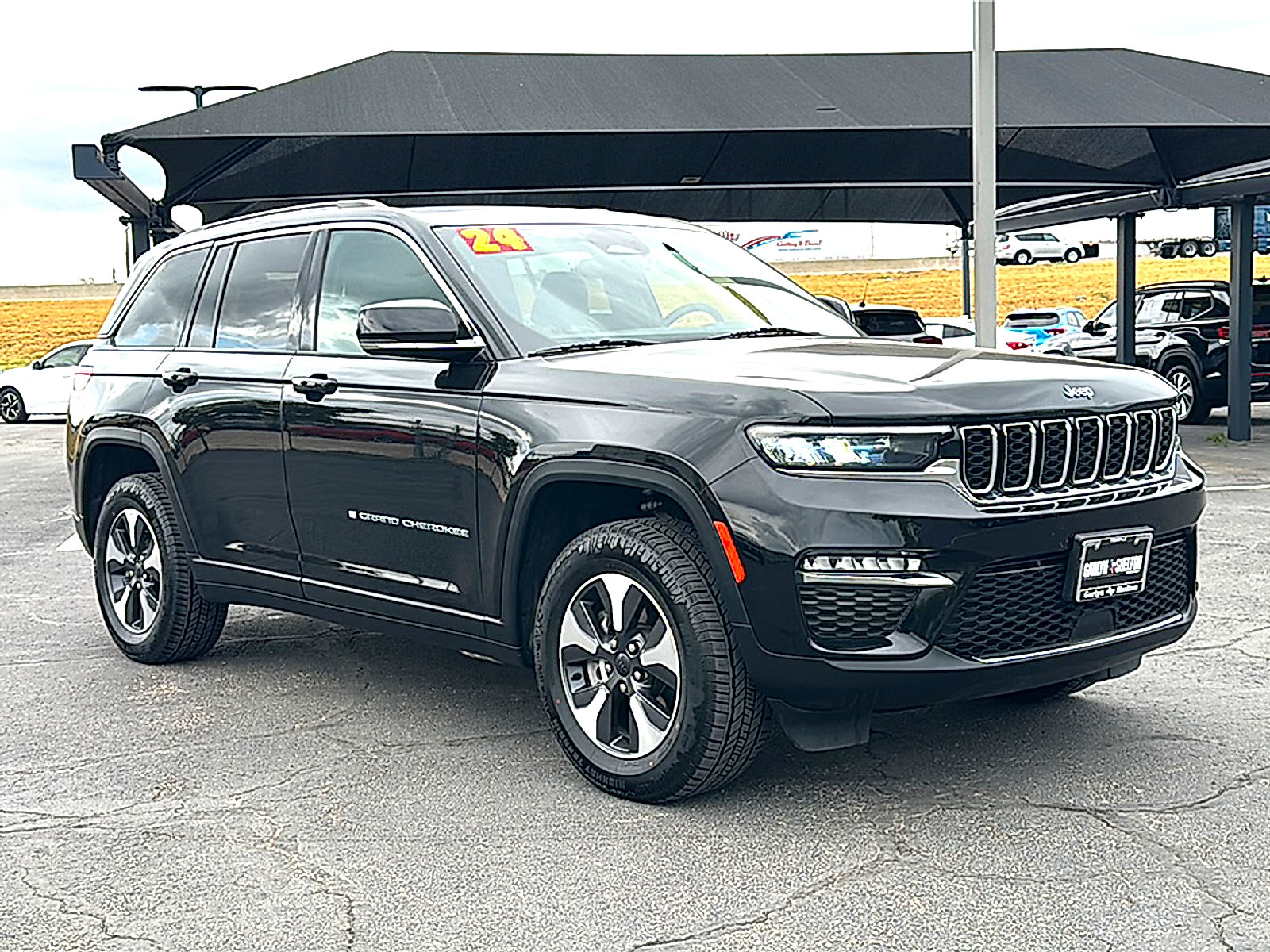 Used 2024 Jeep Grand Cherokee Limited 4xe AWD/4WD image 10
