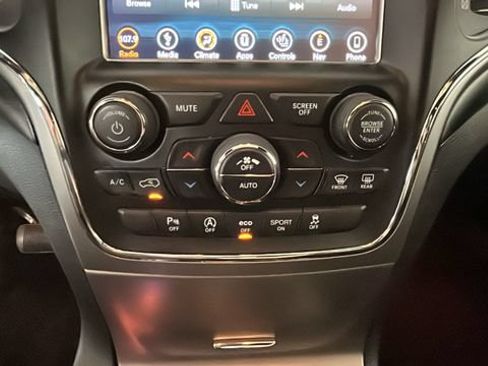 Used 2018 Jeep Grand Cherokee Altitude AWD/4WD image 22