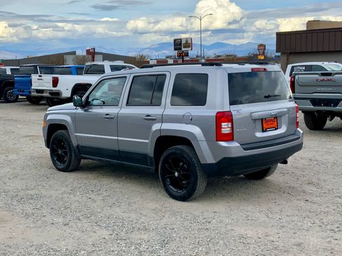 Used 2016 Jeep Patriot Sport w/ Power Value Group image 3