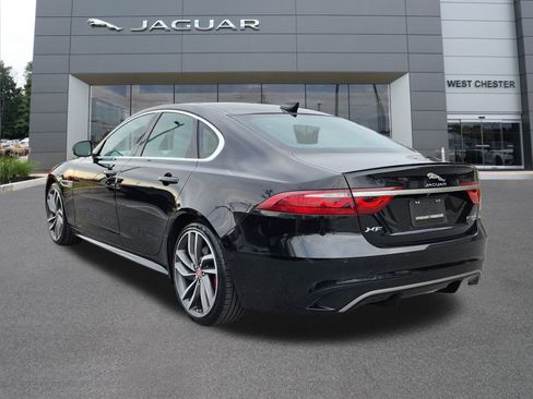 Used 2022 Jaguar XF R-Dynamic SE image 3