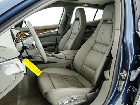 Used 2011 Porsche Panamera S image 31
