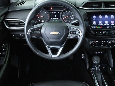 Used 2021 Chevrolet TrailBlazer LT w/ Premium Seating Package AWD/4WD image 11