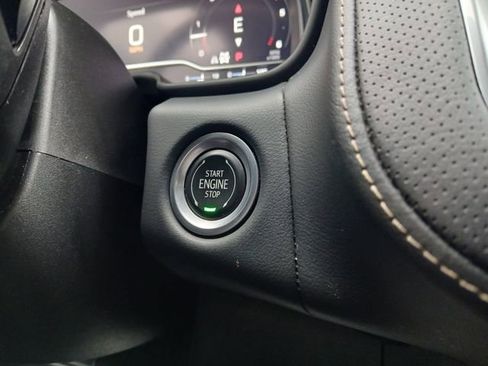 Certified 2022 GMC Yukon SLT w/ SLT Luxury Package image 27