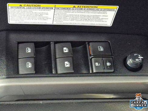Certified 2020 Toyota Tacoma TRD Off-Road AWD/4WD image 15