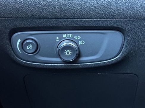 Used 2025 Buick Encore GX Preferred image 42