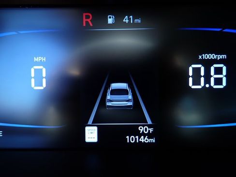 Used 2025 Hyundai Elantra Sport FWD image 22