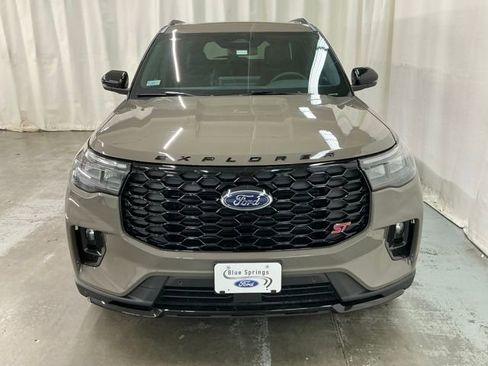 New 2026 Ford Explorer ST w/ Sun And Sound Package AWD/4WD image 9