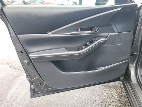 Used 2025 MAZDA CX-30 AWD 2.5 S w/ Preferred Package image 16