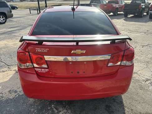 Used 2015 Chevrolet Cruze LS image 8
