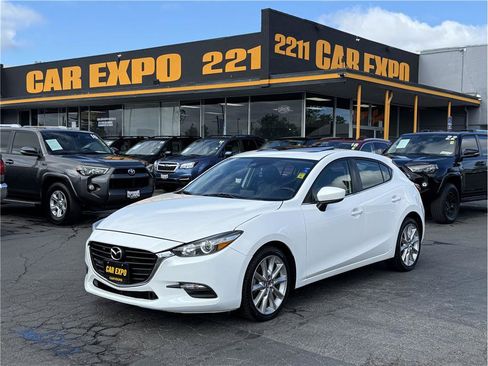 Used 2017 MAZDA MAZDA3 Touring FWD image 1