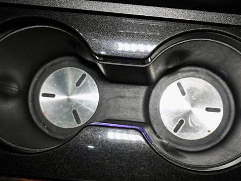 Used 2021 Cadillac Escalade Premium Luxury w/ Driver Assist Tech Package image 33