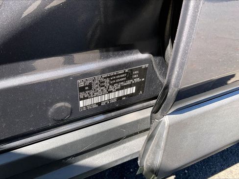 Used 2019 Toyota RAV4 LE w/ Carpet Mat Package FWD image 34