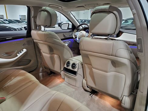Used 2020 Mercedes-Benz S 560 4MATIC Sedan image 23