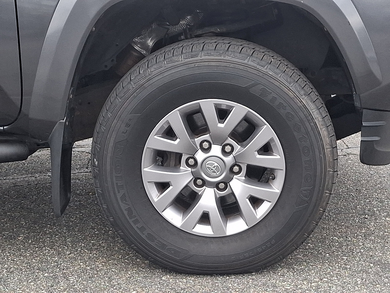 Used 2017 Toyota Tacoma SR5 w/ Tow Package AWD/4WD image 8