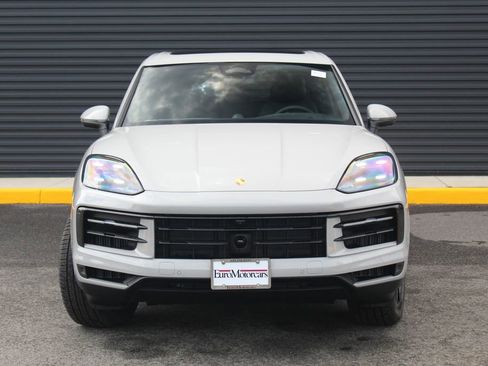 New 2026 Porsche Cayenne E-Hybrid AWD/4WD image 11