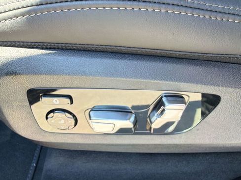 New 2026 BMW X7 M60i image 13