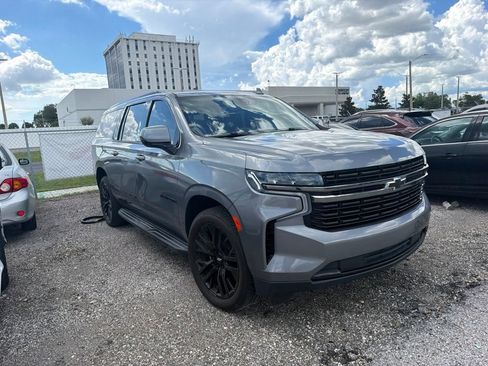 Used 2021 Chevrolet Suburban RST RWD image 26