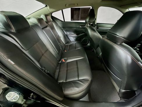 Used 2024 Nissan Altima 2.5 SR w/ SR Premium Package image 9