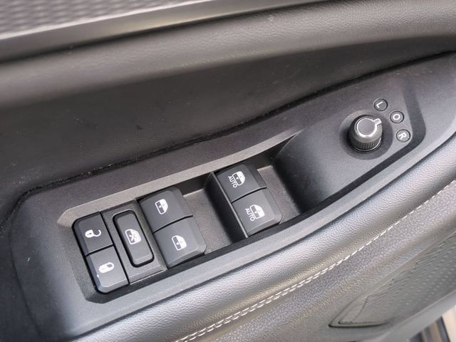 Used 2024 Jeep Grand Cherokee Altitude AWD/4WD image 15