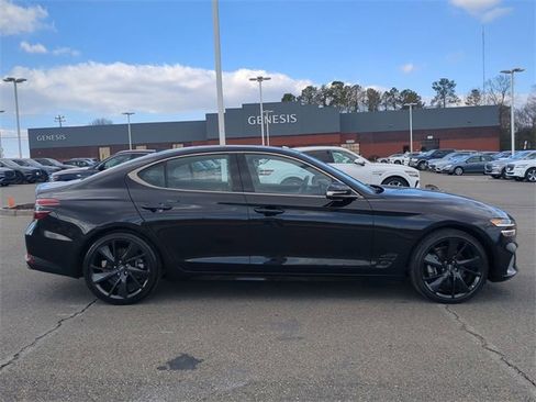 Used 2023 Genesis G70 2.0T w/ Sport Prestige Package image 3