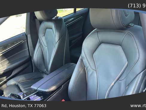 Used 2022 BMW 530i w/ Premium Package RWD image 26