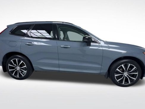 Used 2024 Volvo XC60 B5 Plus w/ Protection Package Premier AWD/4WD image 9