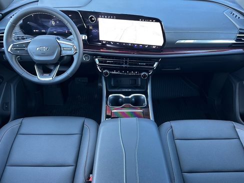 New 2026 Chevrolet Traverse Z71 w/ Driver Confidence Package image 13