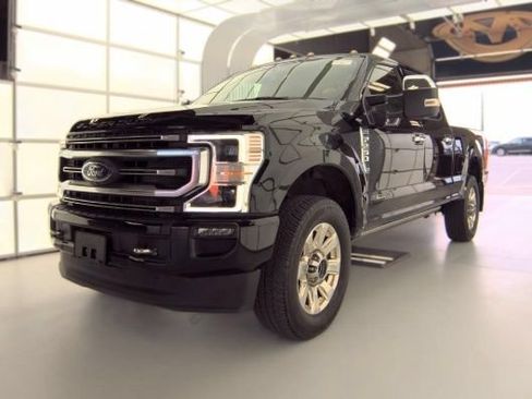 Used 2020 Ford F250 Platinum w/ FX4 Off-Road Package AWD/4WD image 4