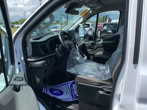 Used 2024 Ford Transit 350 XLT RWD image 7
