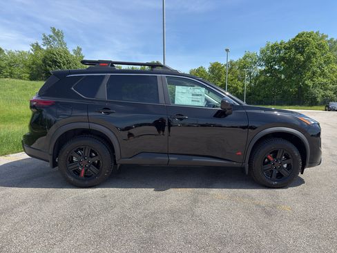 New 2026 Nissan Rogue SV AWD/4WD image 4