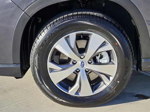 Certified 2025 Subaru Ascent Premium image 7