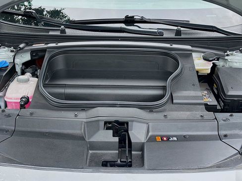 Used 2024 Hyundai Ioniq 6 SE RWD image 31